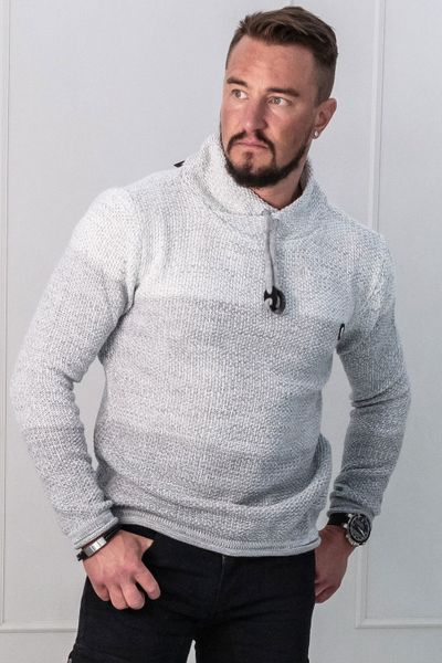 High Twist Neck Gray Knit Carisma