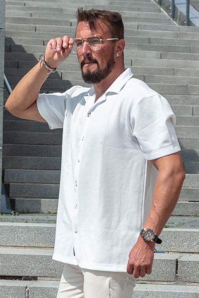 Structured white short-sleeve collared shirt