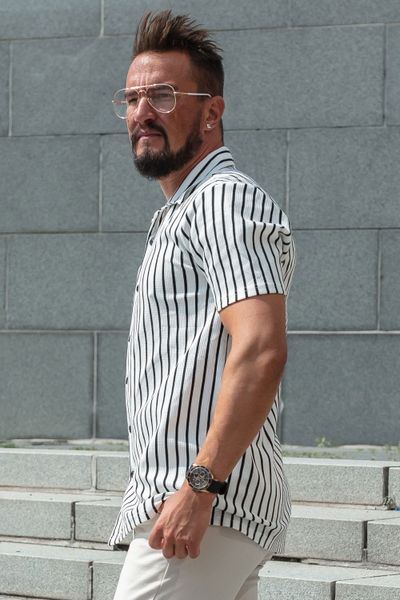 Men's striped structured short-sleeve shirt