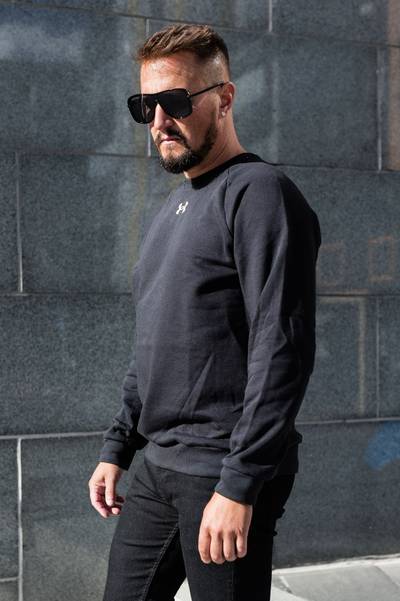 Black Sweatshirt UNDER ARMOUR