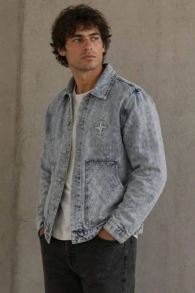 Blue denim jacket with decorative stitching FIVE EVER Blue denim jacket with decorative stitching FIVE EVER