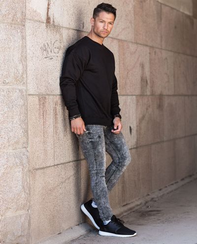 Black Crew Neck Urban Classics