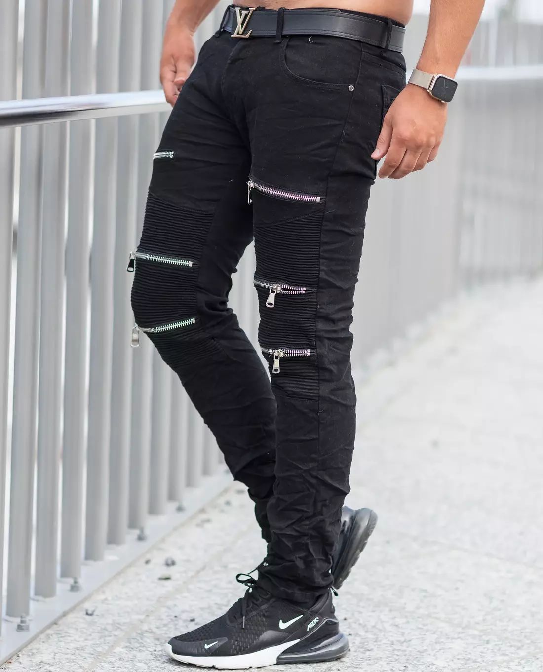 Zippered Jeans Black L32 Jerone